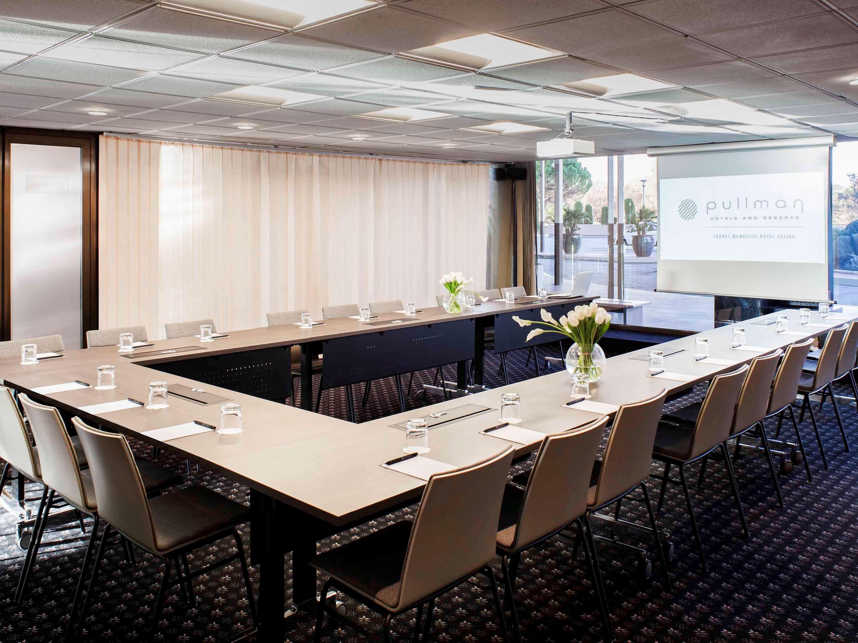 Pullman Cannes 4*