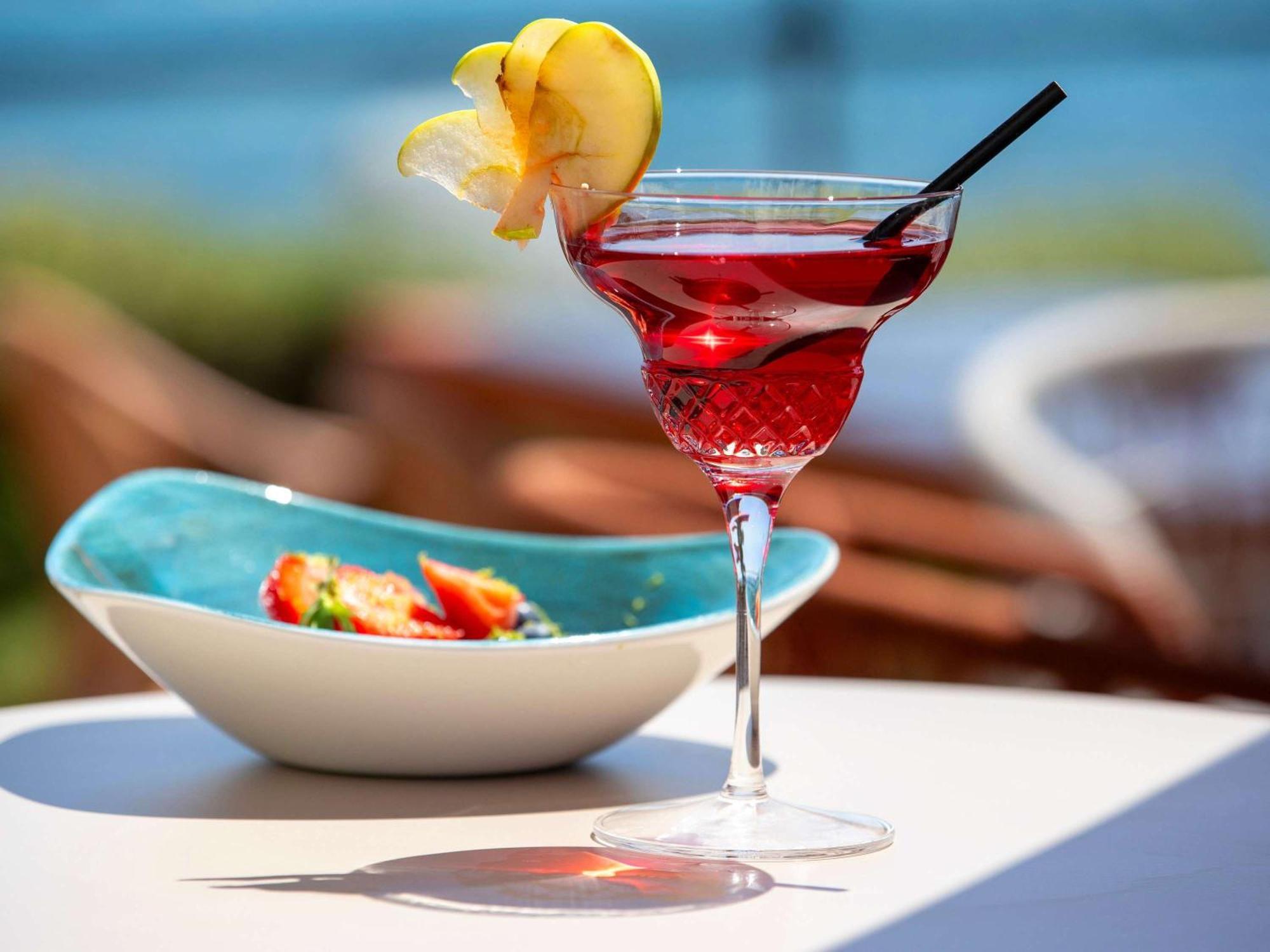 Pullman Cannes 4*