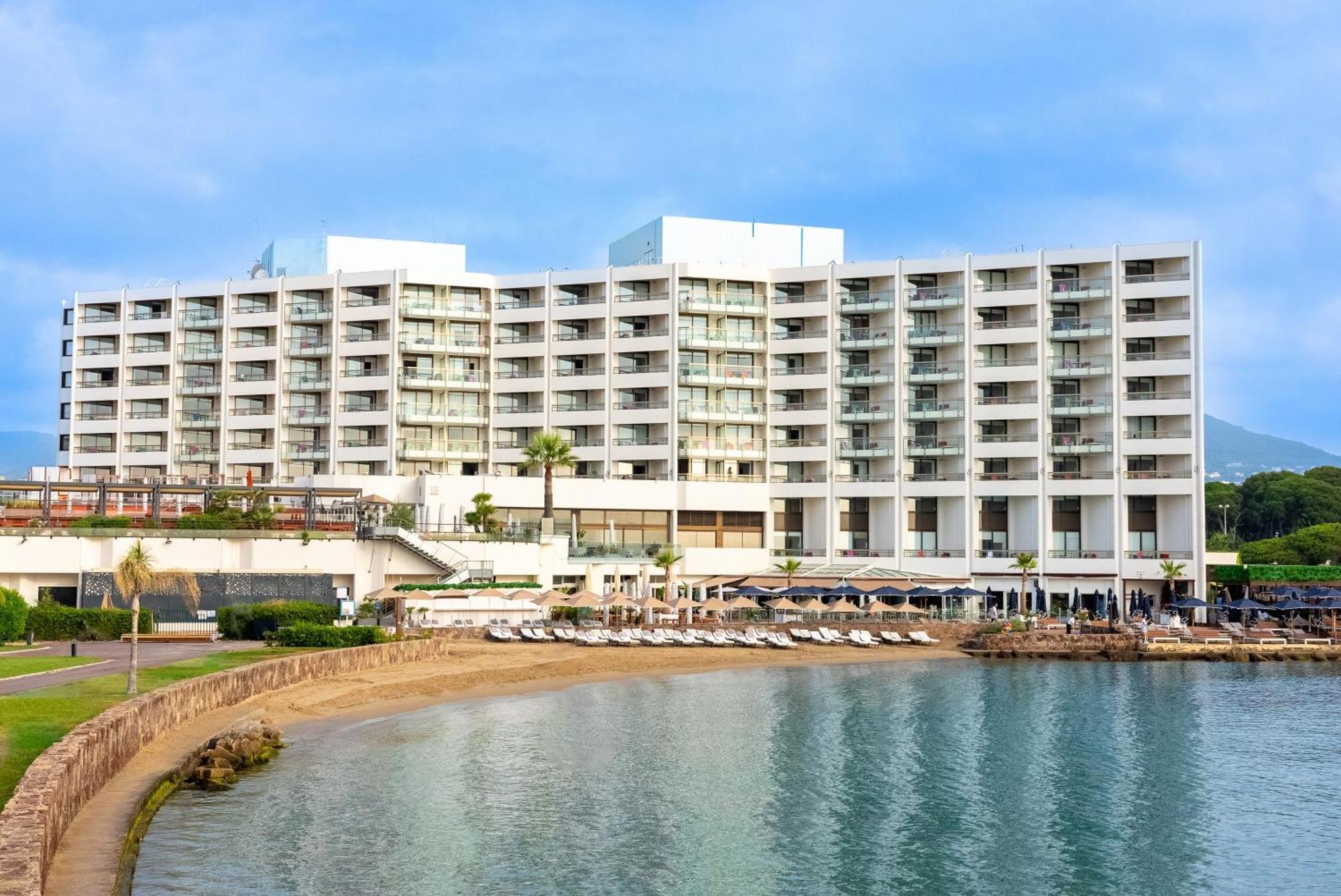 Pullman Cannes 4*